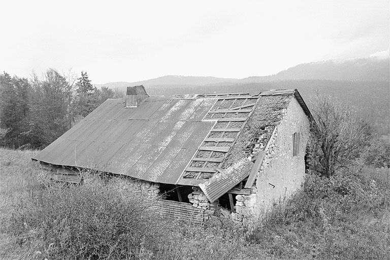 Façade postérieure. © Jérôme Mongreville / Région Bourgogne-Franche-Comté, Inventaire du patrimoine - 1996