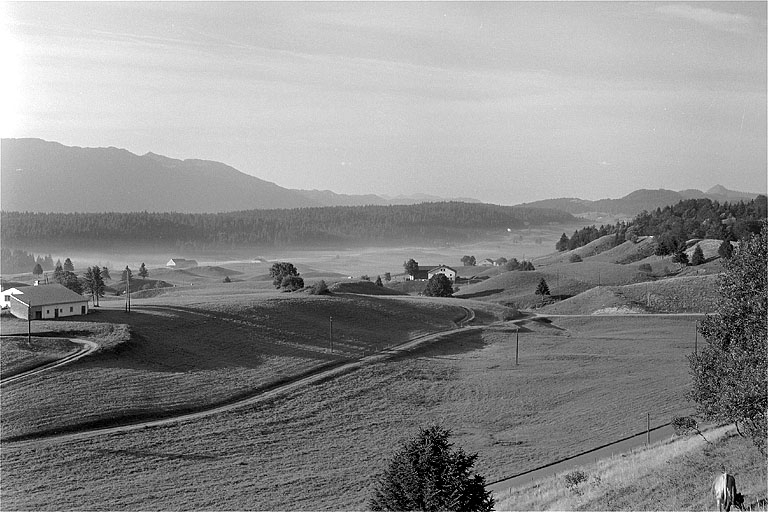 Paysage de combes. © Jérôme Mongreville / Région Bourgogne-Franche-Comté, Inventaire du patrimoine - 1996