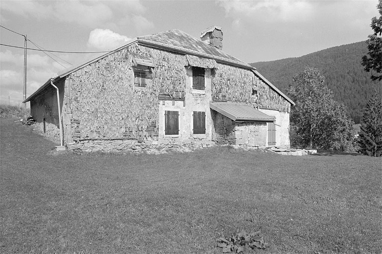 Face sud-ouest. © Jérôme Mongreville / Région Bourgogne-Franche-Comté, Inventaire du patrimoine - 1996