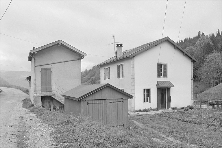 Face nord-est. © Jérôme Mongreville / Région Bourgogne-Franche-Comté, Inventaire du patrimoine - 1996