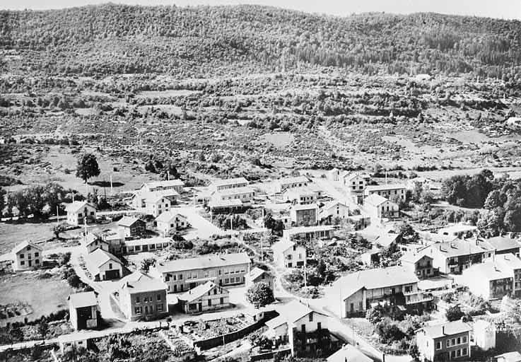 La cité des Castors. © Jérôme  Mongreville (reproduction) / Région Bourgogne-Franche-Comté, Inventaire du patrimoine - 1996