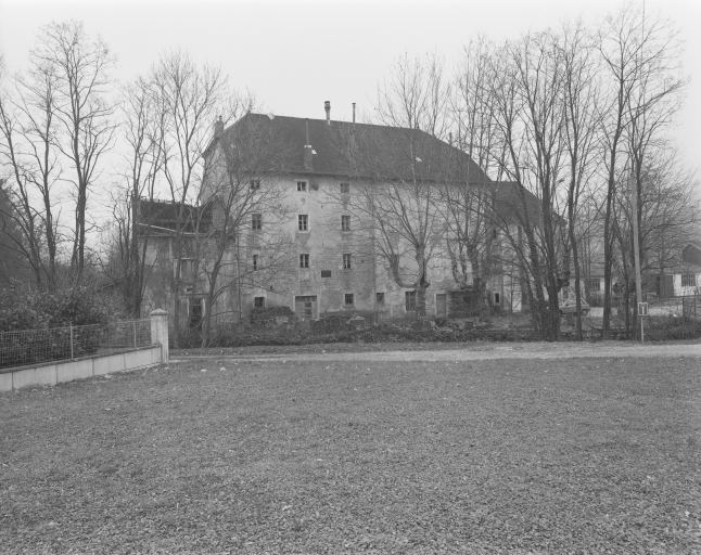 Façade postérieure du moulin. © Jérôme Mongreville / Région Bourgogne-Franche-Comté, Inventaire du patrimoine - 1996