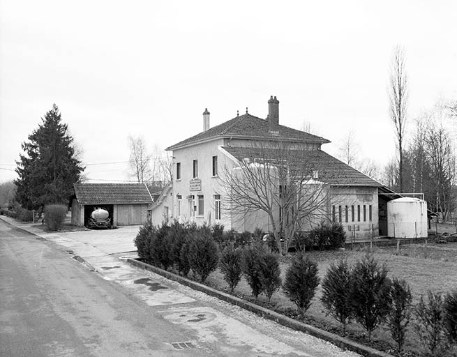 Vue d'ensemble depuis le nord. © Yves Sancey / Région Bourgogne-Franche-Comté, Inventaire du patrimoine - 1997