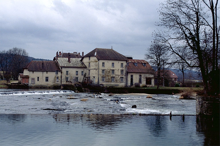 Vue d'ensemble depuis le nord. © Yves Sancey / Région Bourgogne-Franche-Comté, Inventaire du patrimoine - 1997