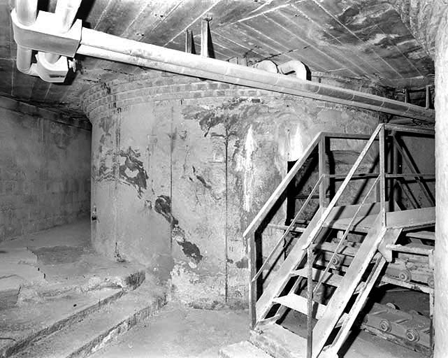 Soubassement d'un four à surcuit. © Yves Sancey / Région Bourgogne-Franche-Comté, Inventaire du patrimoine - 1997