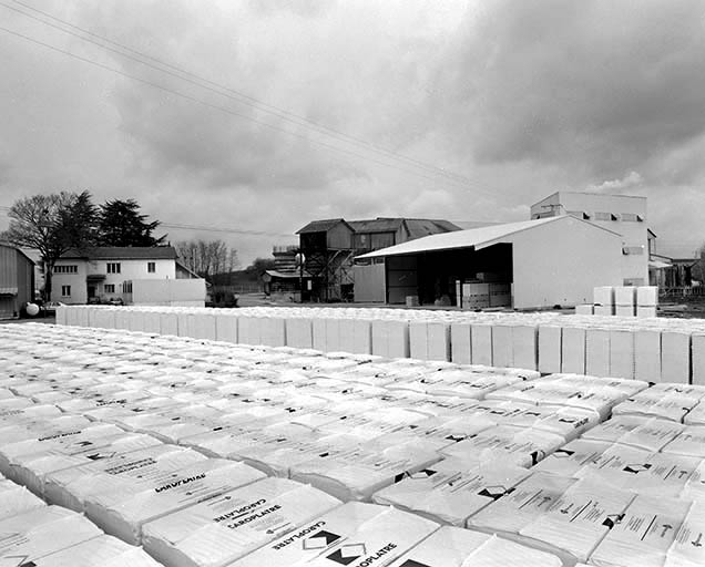 Vue d'ensemble depuis l'est (partie nord). © Yves Sancey / Région Bourgogne-Franche-Comté, Inventaire du patrimoine - 1997