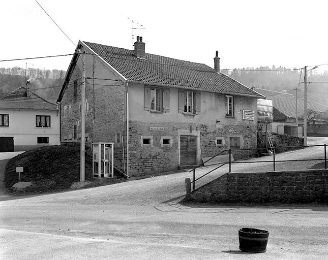 Vue d'ensemble depuis le nord. © Yves Sancey / Région Bourgogne-Franche-Comté, Inventaire du patrimoine - 1997