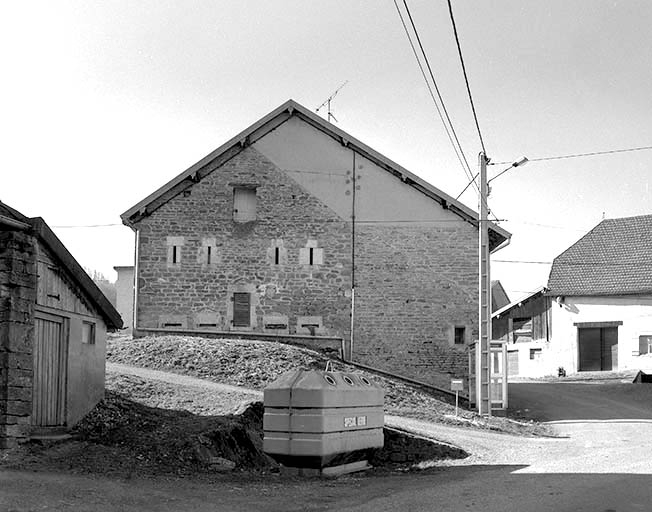 Façade nord. © Yves Sancey / Région Bourgogne-Franche-Comté, Inventaire du patrimoine - 1997