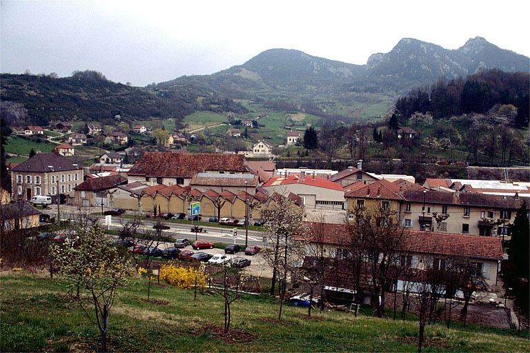 Vue d'ensemble depuis le sud. © Yves Sancey / Région Bourgogne-Franche-Comté, Inventaire du patrimoine - 1997