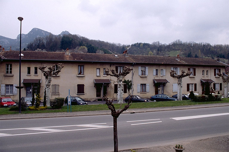 Logements ouvriers. © Yves Sancey / Région Bourgogne-Franche-Comté, Inventaire du patrimoine - 1997
