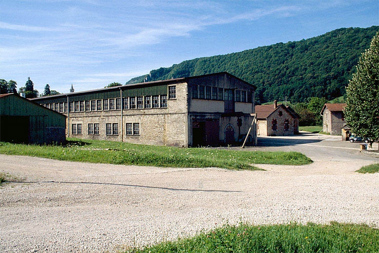 Vue depuis l'entrée. © Jérôme Mongreville / Région Bourgogne-Franche-Comté, Inventaire du patrimoine - 1997