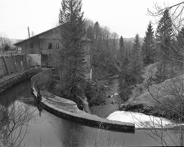 Vue d'ensemble depuis le nord. © Yves Sancey / Région Bourgogne-Franche-Comté, Inventaire du patrimoine - 1997