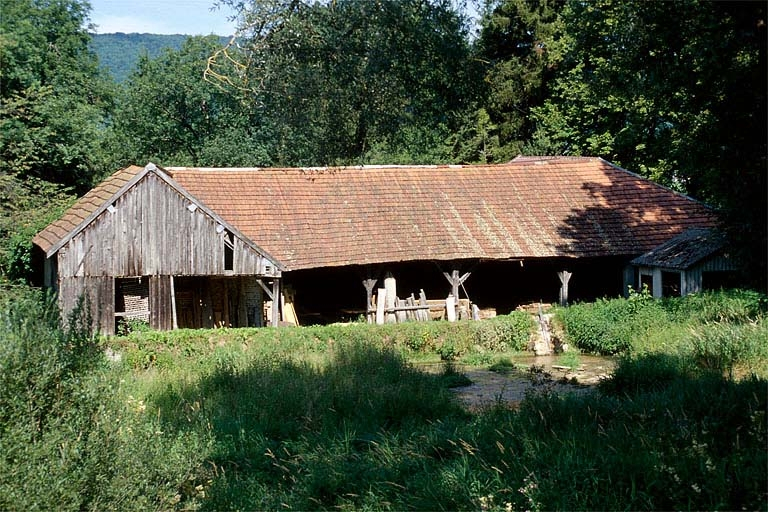 Atelier de fabrication depuis l'est. © Yves Sancey / Région Bourgogne-Franche-Comté, Inventaire du patrimoine - 1997