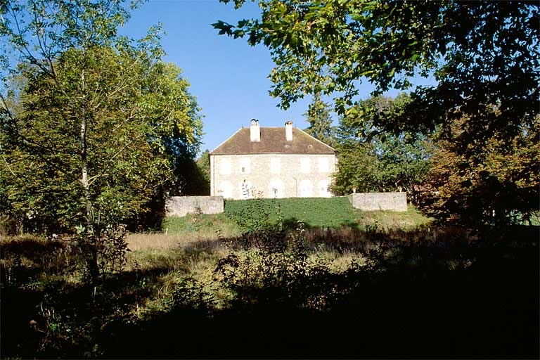 Façade postérieure du logement patronal. © Yves Sancey / Région Bourgogne-Franche-Comté, Inventaire du patrimoine - 1997