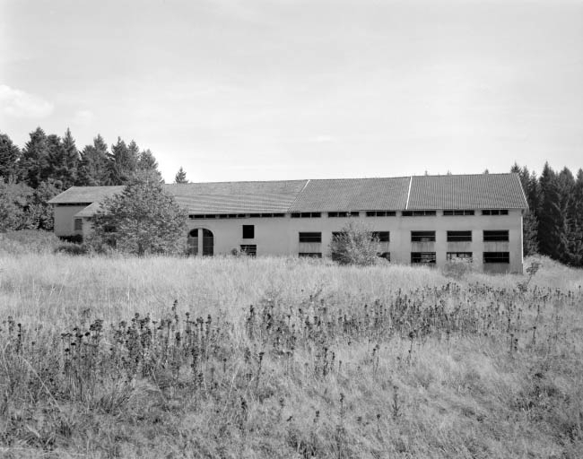 Façade postérieure du séchoir. © Yves Sancey / Région Bourgogne-Franche-Comté, Inventaire du patrimoine - 1997