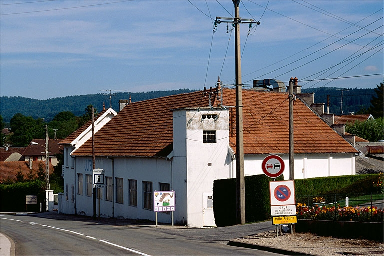Atelier de fabrication rue Progin. © Yves Sancey / Région Bourgogne-Franche-Comté, Inventaire du patrimoine - 1997
