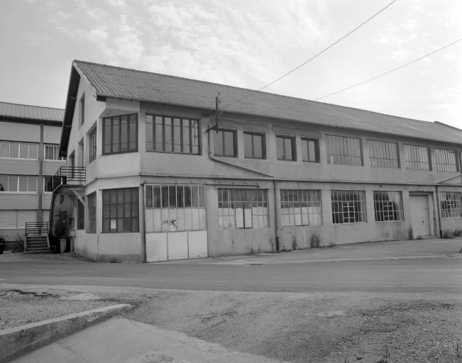 Atelier de fabrication vu de trois quarts. © Yves Sancey / Région Bourgogne-Franche-Comté, Inventaire du patrimoine - 1997