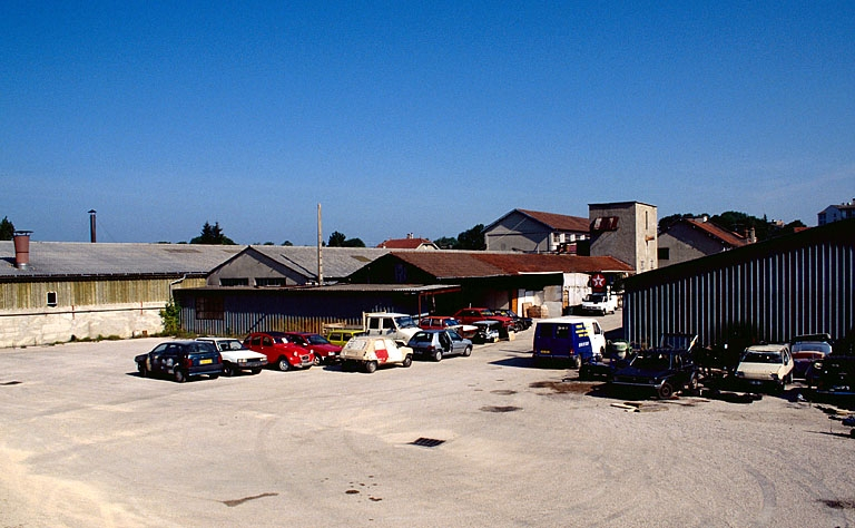 Vue d'ensemble depuis le sud. © Yves Sancey / Région Bourgogne-Franche-Comté, Inventaire du patrimoine - 1997