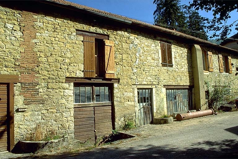 Façade antérieure de l'atelier de fabrication. © Yves Sancey / Région Bourgogne-Franche-Comté, Inventaire du patrimoine - 1997