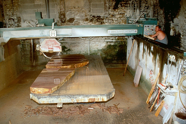 Débiteuse Gregori en cours de sciage : vue d'ensemble. © Yves Sancey / Région Bourgogne-Franche-Comté, Inventaire du patrimoine - 1997