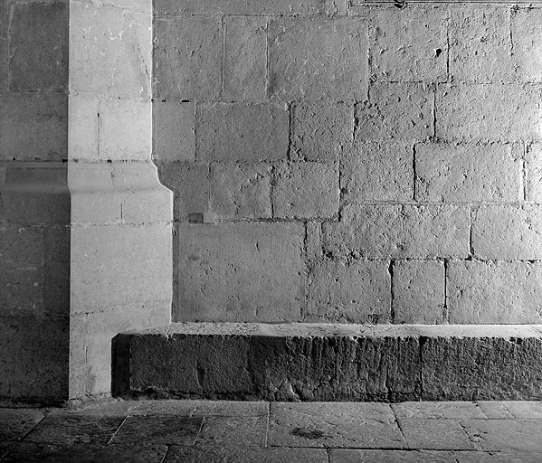 Détail du parement du revers de la façade au nord. © Jérôme Mongreville / Région Bourgogne-Franche-Comté, Inventaire du patrimoine - 1997