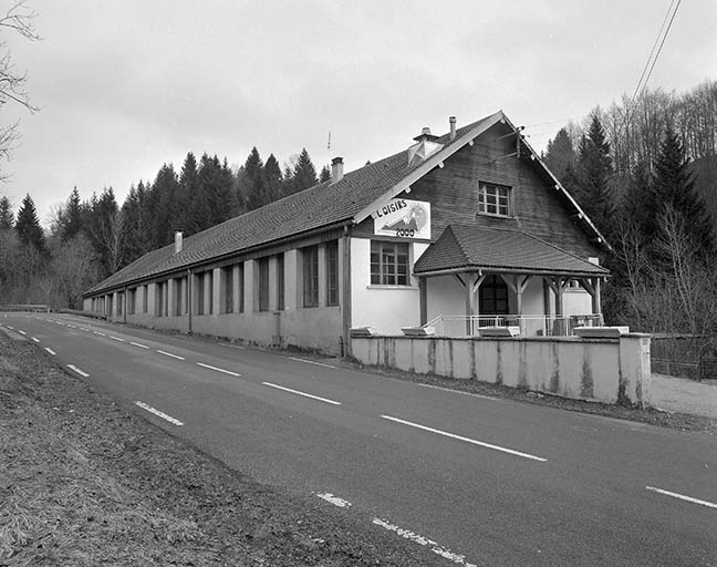 Atelier de fabrication vu de trois quarts. © Yves Sancey / Région Bourgogne-Franche-Comté, Inventaire du patrimoine - 1998