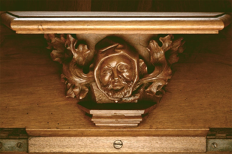 Miséricorde de la sixième stalle basse. © Jérôme Mongreville / Région Bourgogne-Franche-Comté, Inventaire du patrimoine - 1998