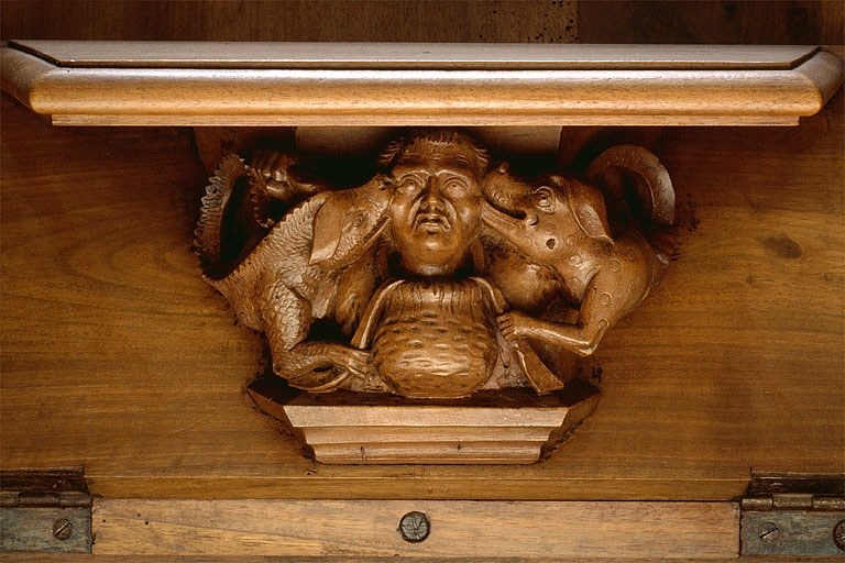 Miséricorde de la neuvième stalle basse. © Jérôme Mongreville / Région Bourgogne-Franche-Comté, Inventaire du patrimoine - 1998