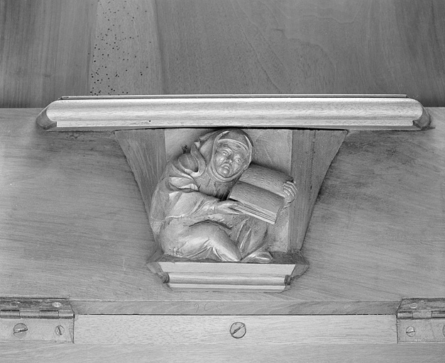 Miséricorde de la cinquième stalle basse. © Jérôme Mongreville / Région Bourgogne-Franche-Comté, Inventaire du patrimoine - 1998