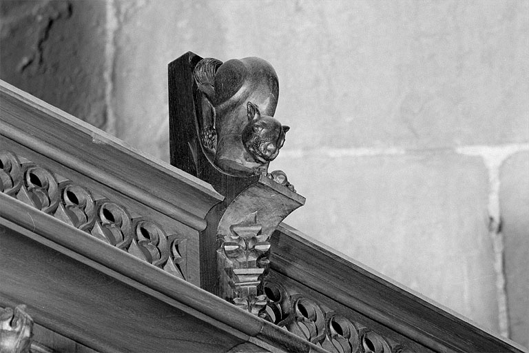 Vue de la cinquième statuette : animal. © Jérôme Mongreville / Région Bourgogne-Franche-Comté, Inventaire du patrimoine - 1998