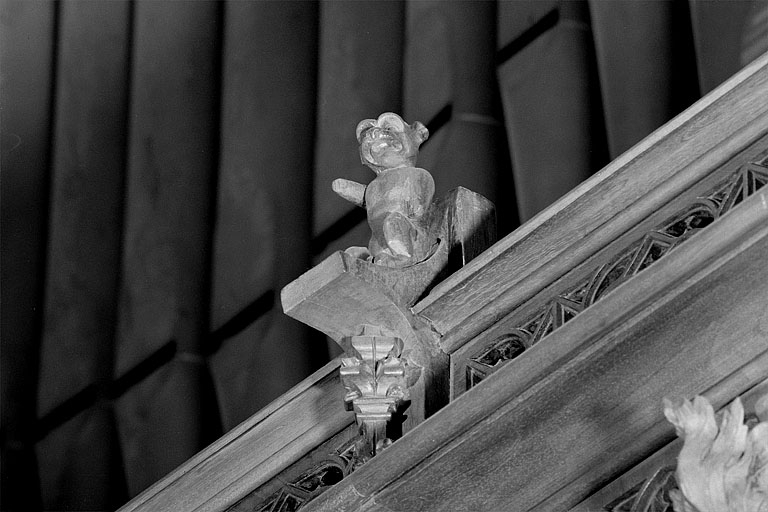 Vue de la vingtième statuette : animal. © Jérôme Mongreville / Région Bourgogne-Franche-Comté, Inventaire du patrimoine - 1998