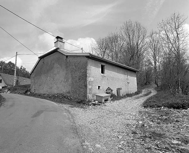 Façade postérieure. © Yves Sancey / Région Bourgogne-Franche-Comté, Inventaire du patrimoine - 1999