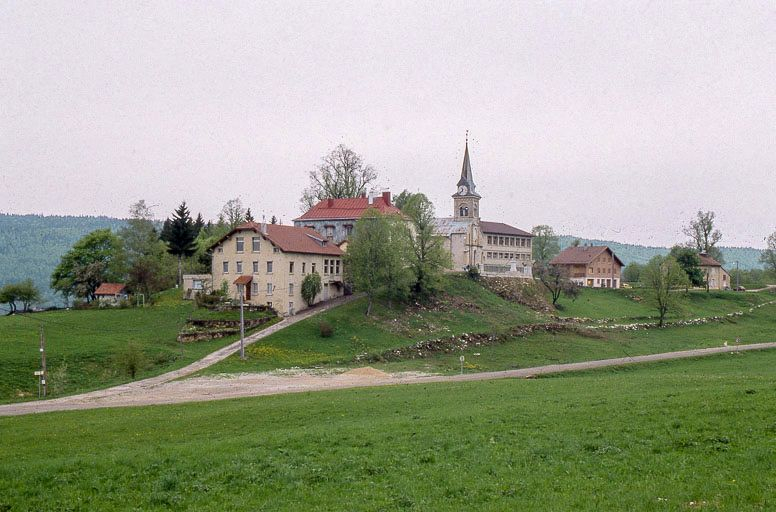 Vue de situation. © Yves Sancey / Région Bourgogne-Franche-Comté, Inventaire du patrimoine - 1999 Vue de situation. © Yves Sancey / Région Bourgogne-Franche-Comté, Inventaire du patrimoine - 1999