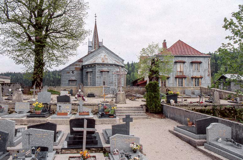 Chevet. © Yves Sancey / Région Bourgogne-Franche-Comté, Inventaire du patrimoine - 1999 Chevet. © Yves Sancey / Région Bourgogne-Franche-Comté, Inventaire du patrimoine - 1999