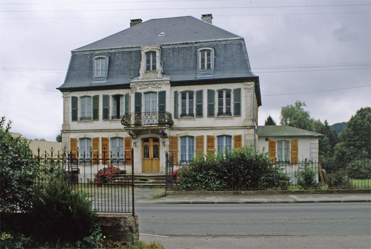 Logement patronal. © Yves Sancey / Région Bourgogne-Franche-Comté, Inventaire du patrimoine - 1999