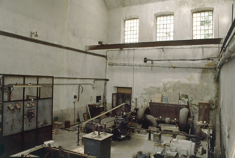 Vue d'ensemble du bâtiment d'eau (ancienne salle des machines). © Yves Sancey / Région Bourgogne-Franche-Comté, Inventaire du patrimoine - 1999