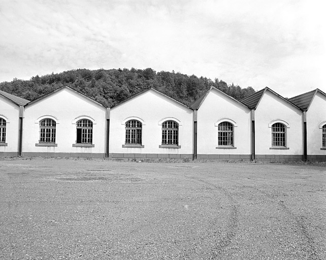 Murs-pignons de l'atelier de fabrication. © Yves Sancey / Région Bourgogne-Franche-Comté, Inventaire du patrimoine - 1999