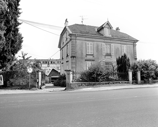 Logement patronal. © Yves Sancey / Région Bourgogne-Franche-Comté, Inventaire du patrimoine - 1999