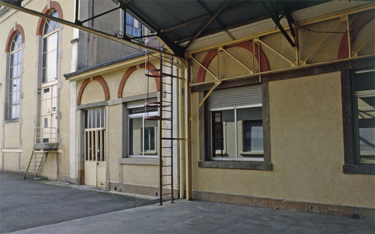 Détail de baies de la salle des machines. © Yves Sancey / Région Bourgogne-Franche-Comté, Inventaire du patrimoine - 1999