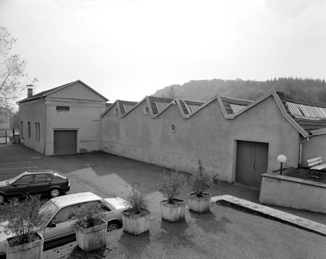 Atelier de fabrication (?) depuis les bureaux. © Yves Sancey / Région Bourgogne-Franche-Comté, Inventaire du patrimoine - 1999