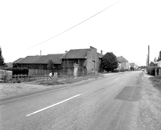 Vue d'ensemble depuis le nord-ouest. © Yves Sancey / Région Bourgogne-Franche-Comté, Inventaire du patrimoine - 1999