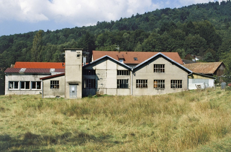 Ateliers de fabrication depuis l'est. © Yves Sancey / Région Bourgogne-Franche-Comté, Inventaire du patrimoine - 1999