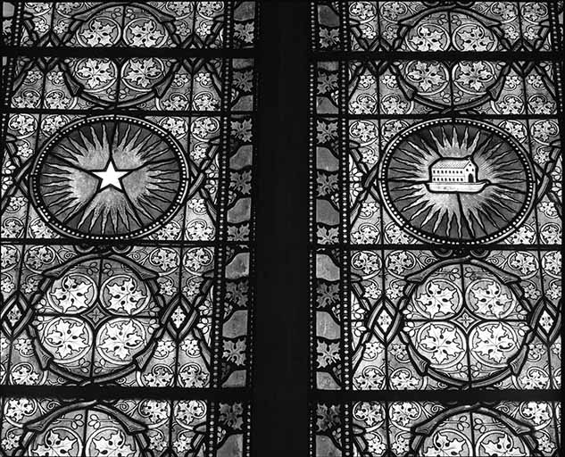 Baie 4 : les médaillons. © Yves Sancey / Région Bourgogne-Franche-Comté, Inventaire du patrimoine - 2000