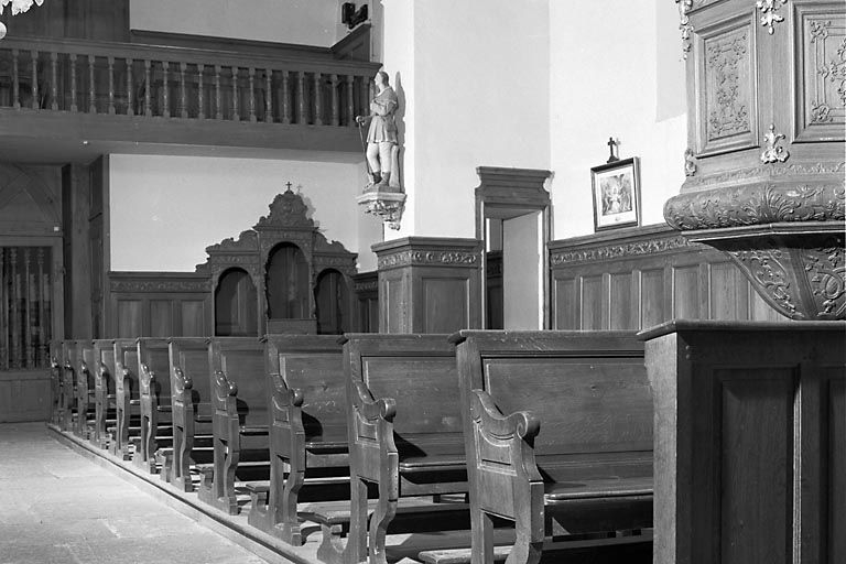 Vue d'ensemble des bancs de fidèle côté nord. © Yves Sancey / Région Bourgogne-Franche-Comté, Inventaire du patrimoine - 2000