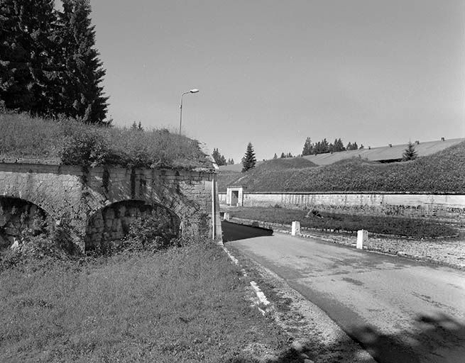  fort © Jérôme Mongreville / Région Bourgogne-Franche-Comté, Inventaire du patrimoine - 2000