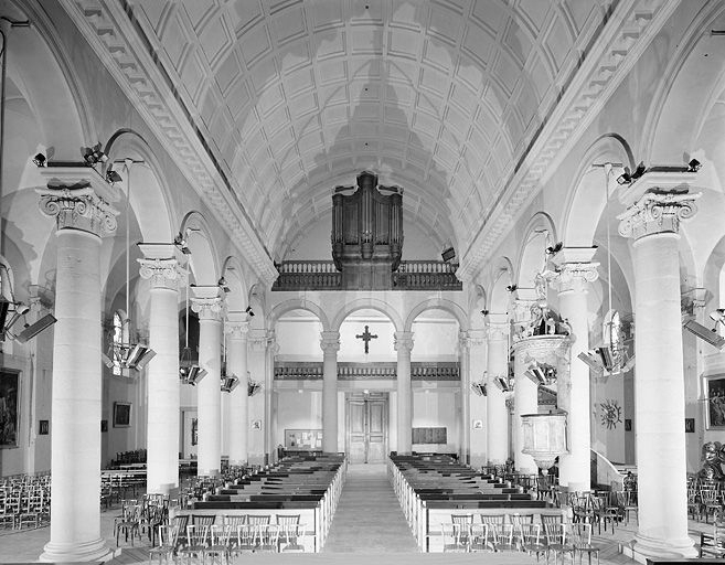 La tribune et la nef, depuis le choeur. © Jérôme Mongreville / Région Bourgogne-Franche-Comté, Inventaire du patrimoine - 2000