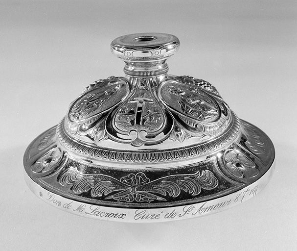 Détail du pied. © Jérôme Mongreville / Région Bourgogne-Franche-Comté, Inventaire du patrimoine - 2000