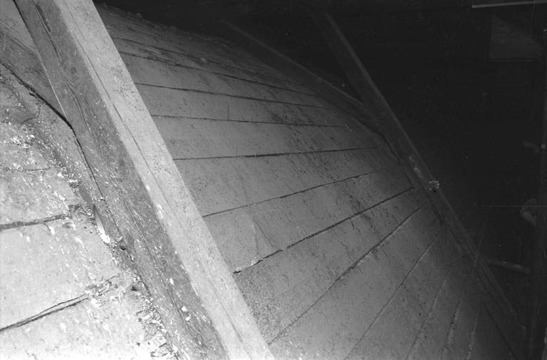 Extrados de la fausse voûte en berceau de la nef. © Jérôme Mongreville / Région Bourgogne-Franche-Comté, Inventaire du patrimoine - 2000