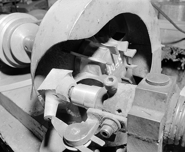 Mandrin conique et fraise. © Jérôme Mongreville / Région Bourgogne-Franche-Comté, Inventaire du patrimoine - 2000