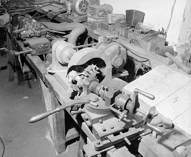 Vue d'ensemble, avec son moteur. © Jérôme Mongreville / Région Bourgogne-Franche-Comté, Inventaire du patrimoine - 2000